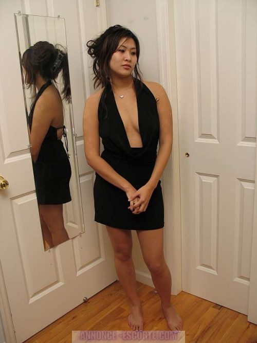 Sneha sexy prostituée d'origine asiatique à Epinal
